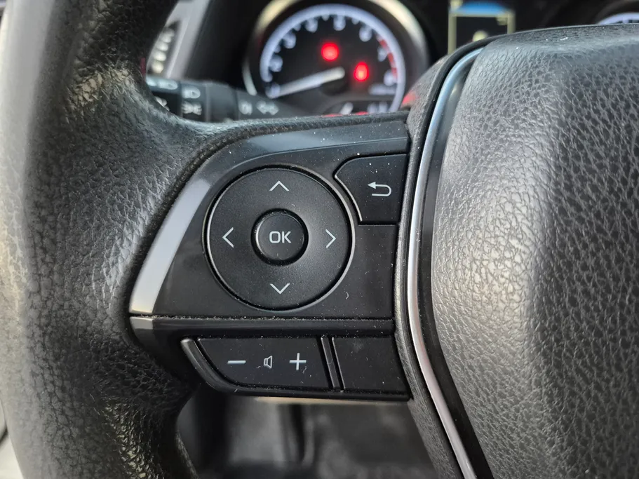 2020 Toyota Camry  LE 