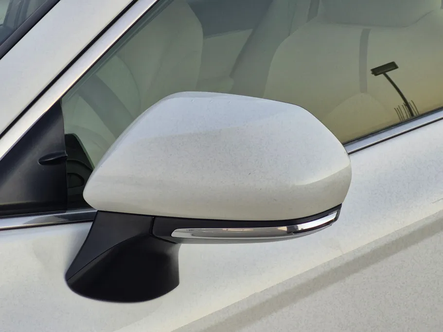 2020 Toyota Camry  LE 