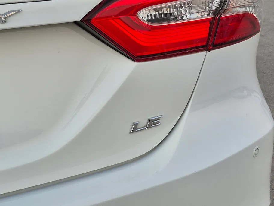 2020 Toyota Camry  LE 