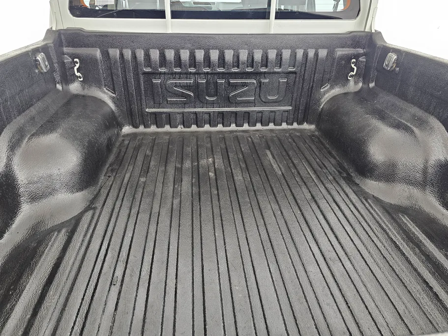 ايسوزو دي ماكس Double Cab 2023