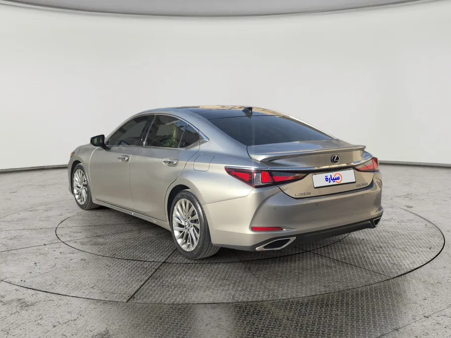 2022 Lexus ES 350