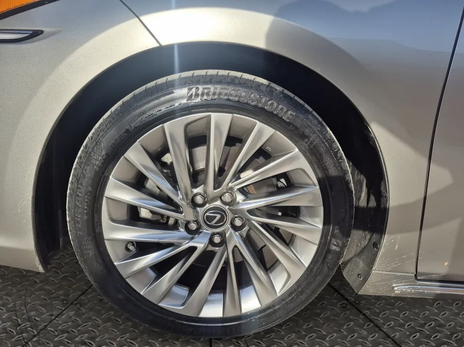 2022 Lexus ES 350