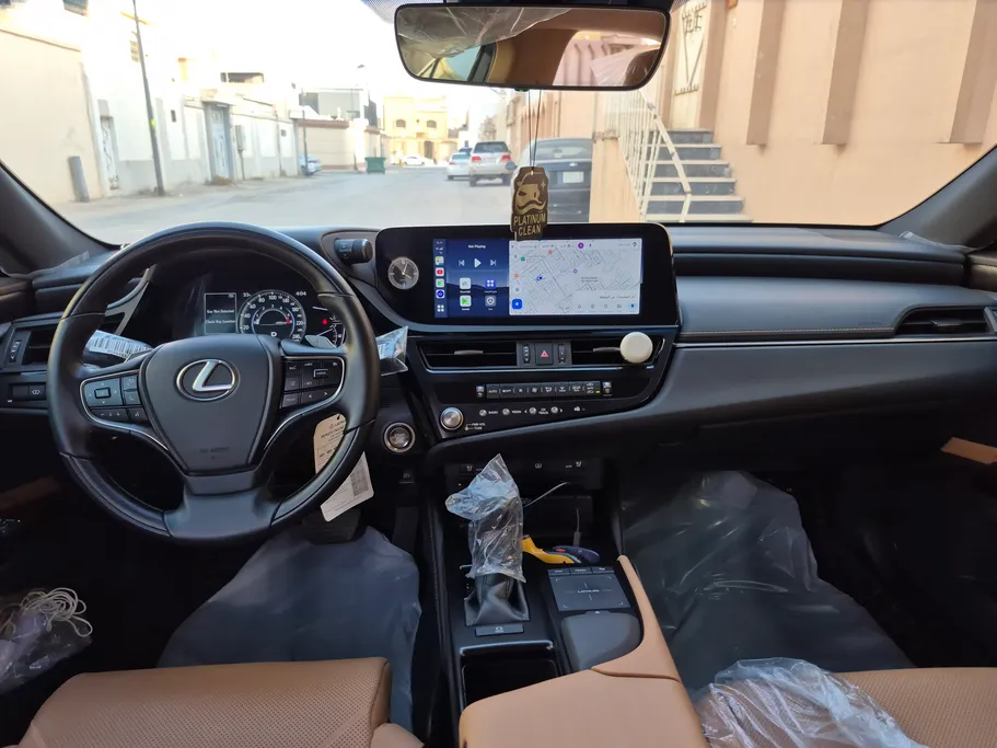 2022 Lexus ES 350