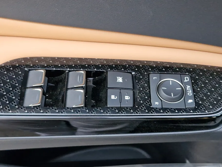 2025 Lexus ES 300 H