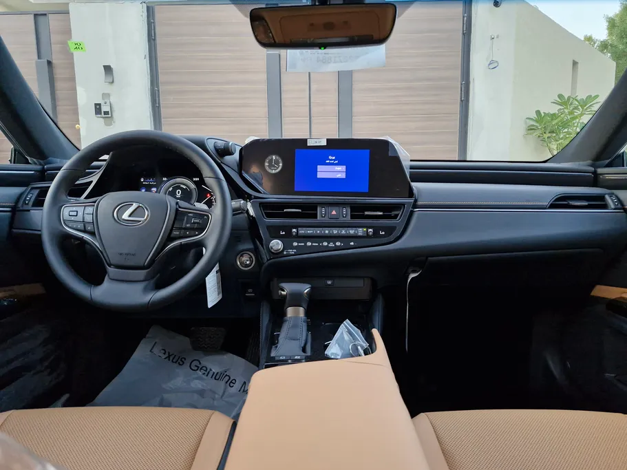 2025 Lexus ES 300 H