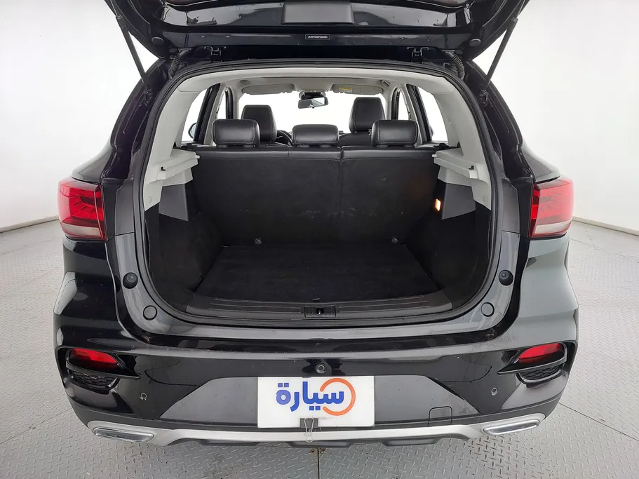 ام جي ZS LUX 2023