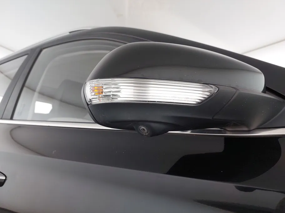 ام جي ZS LUX 2023