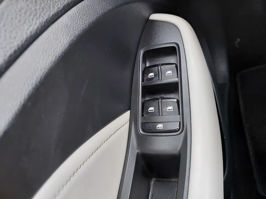 ام جي ZS LUX 2023