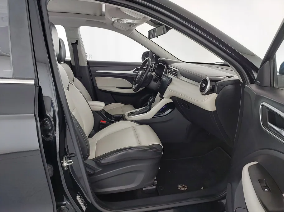 ام جي ZS LUX 2023