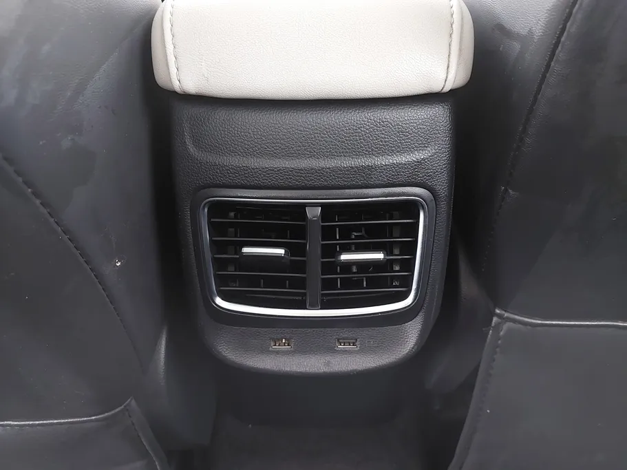ام جي ZS LUX 2023