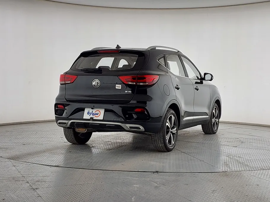 ام جي ZS LUX 2023