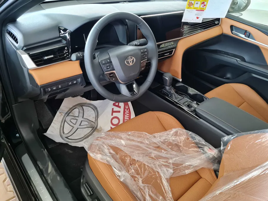 2025 Toyota Camry  GLE