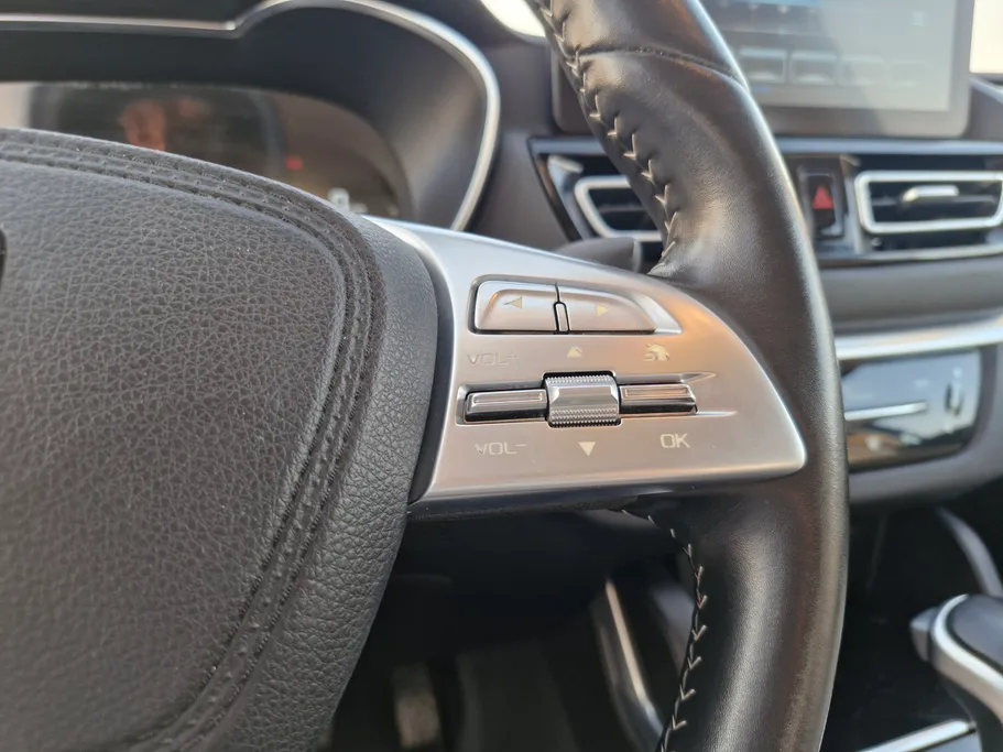 2022 FAW Bestune T33 Premium