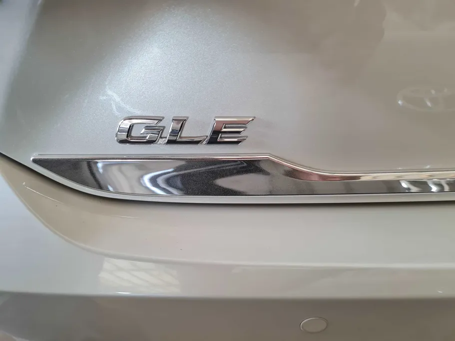 2025 Toyota Camry  GLE