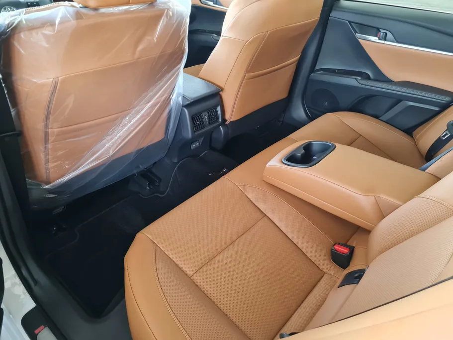 2025 Toyota Camry  GLE