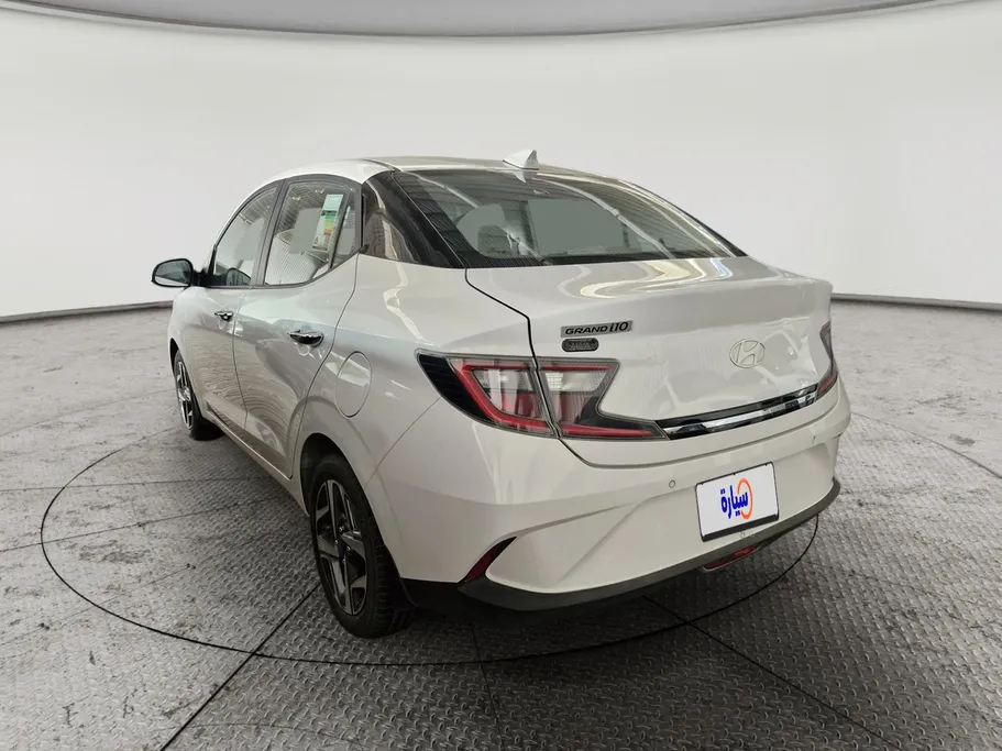 هيونداي Grand i10 سمارت 2024
