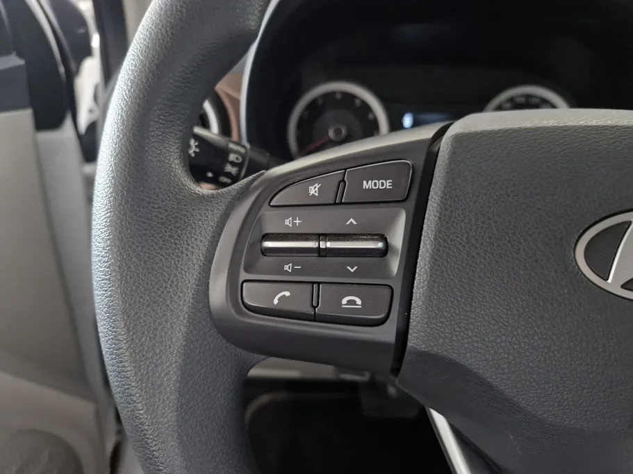 هيونداي Grand i10 سمارت 2024