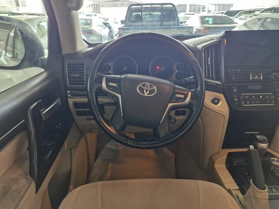 2021 Toyota Land Cruiser GXR Grand Touring 