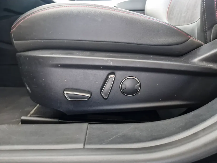 فورد تورس ترند الإصدار الجديد 2023 