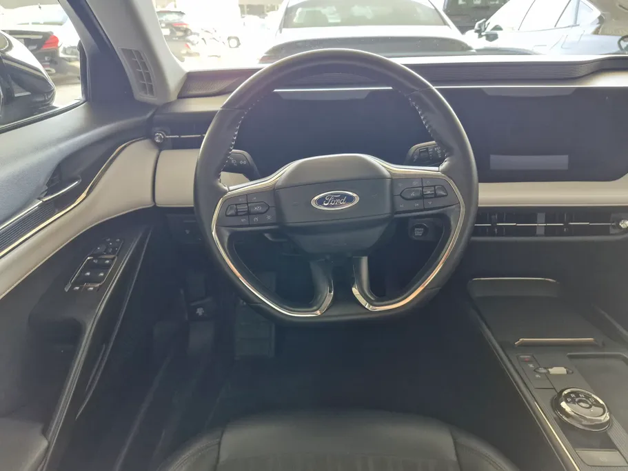 فورد تورس ترند الإصدار الجديد 2023 