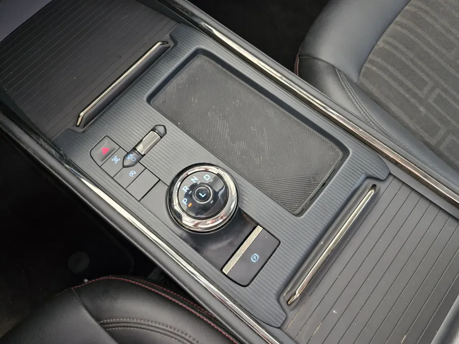 فورد تورس ترند الإصدار الجديد 2023 