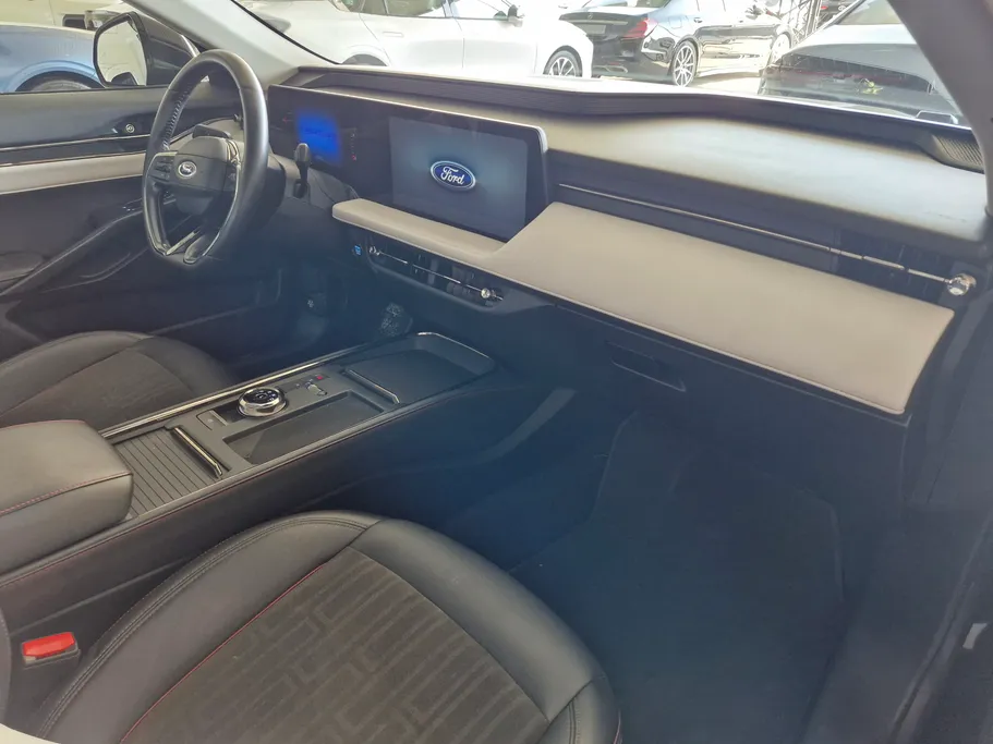 فورد تورس ترند الإصدار الجديد 2023 