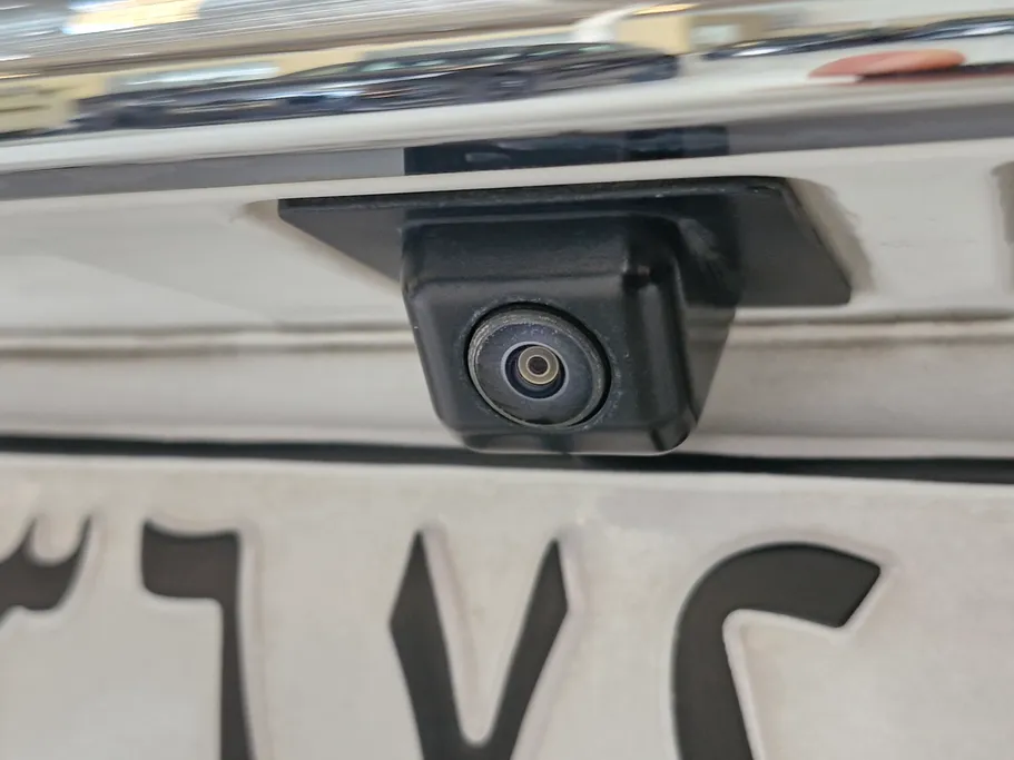 ام جي 5 LUX 2023 