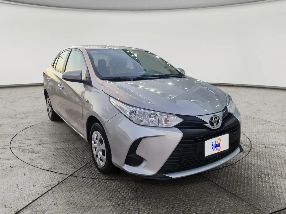 2022 Toyota Yaris  Y 