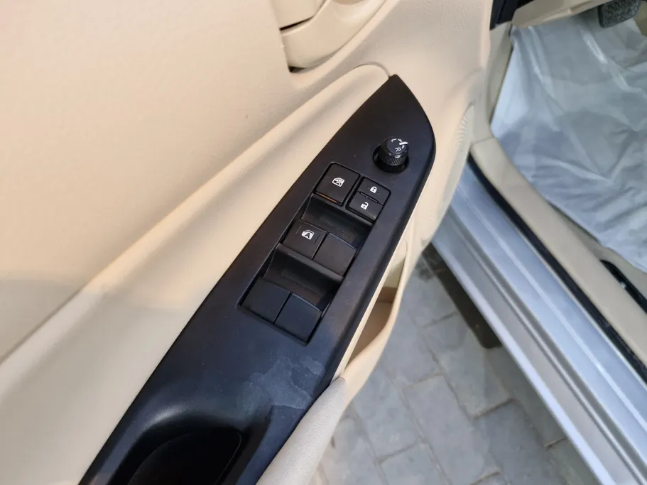 2022 Toyota Yaris  Y 