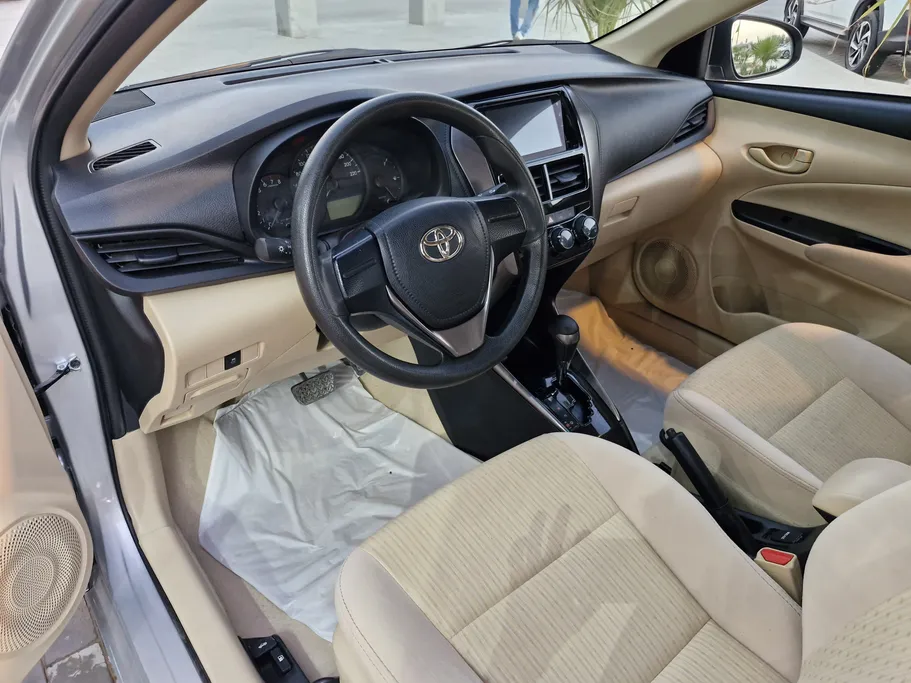 2022 Toyota Yaris  Y 