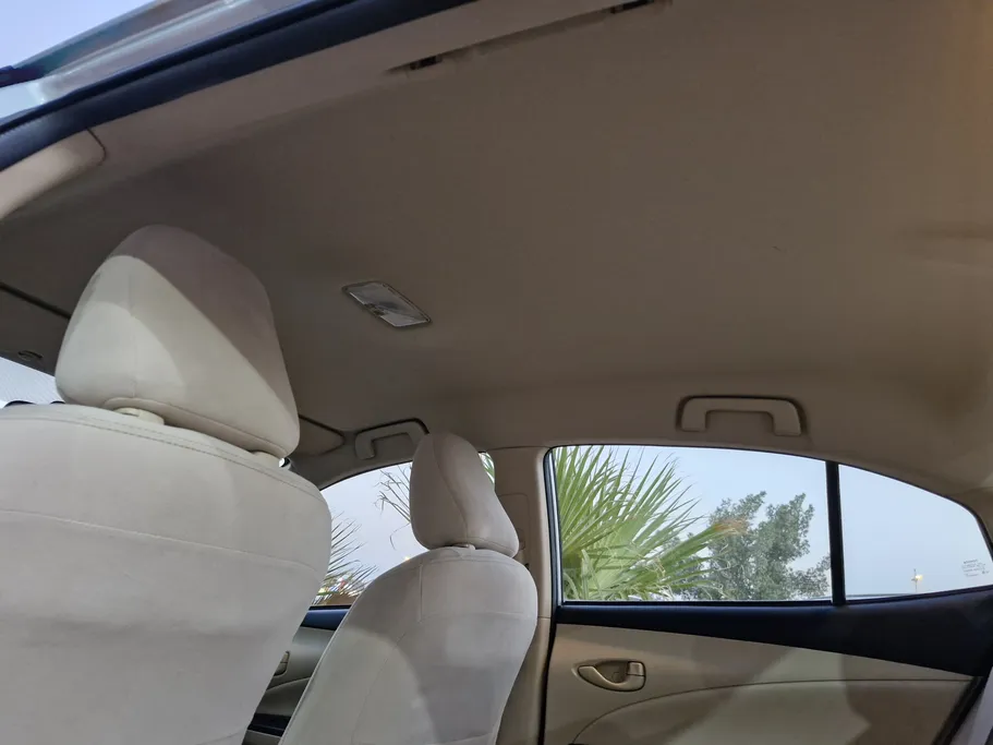 2022 Toyota Yaris  Y 