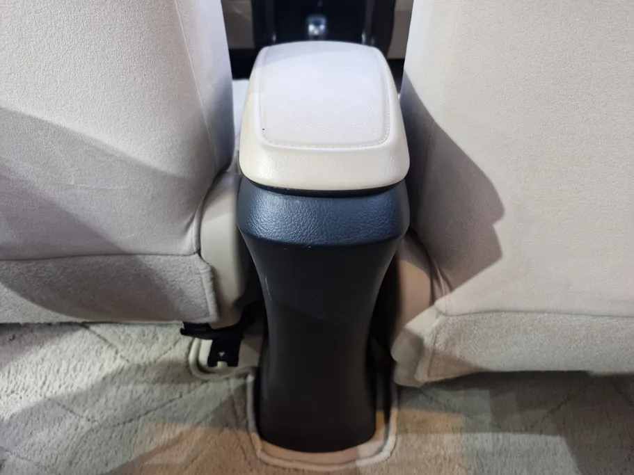 2022 Toyota Yaris  Y 