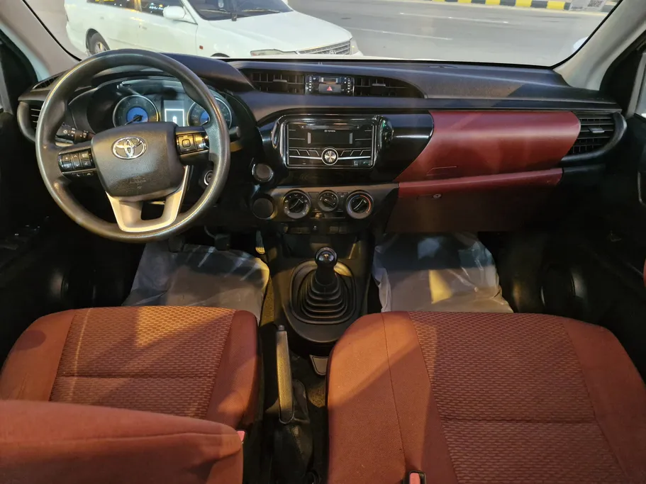 2019 Toyota Hilux GLX 