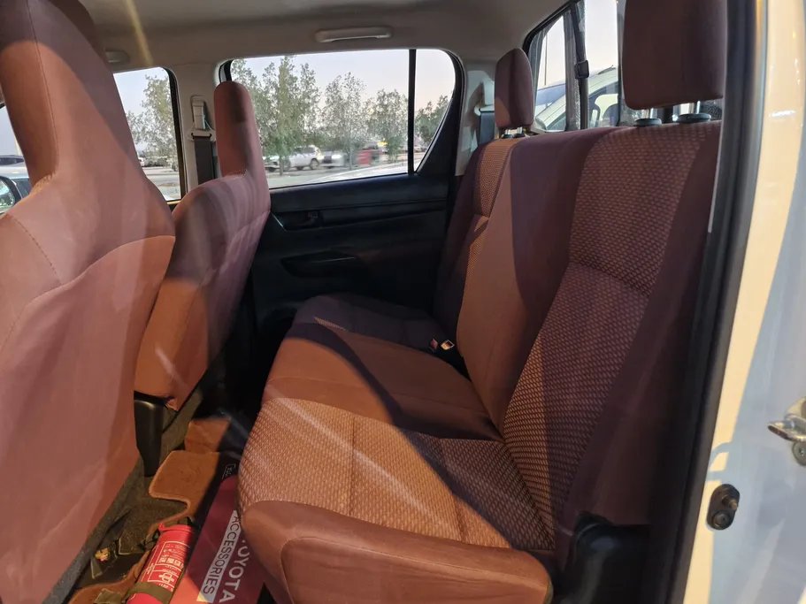 2019 Toyota Hilux GLX 