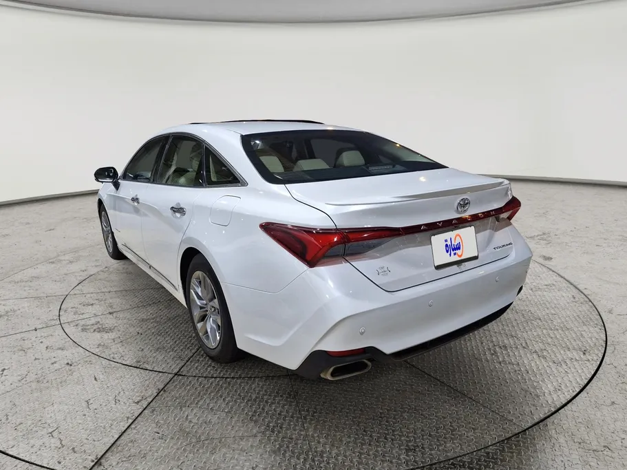 تويوتا افالون Touring 2020 