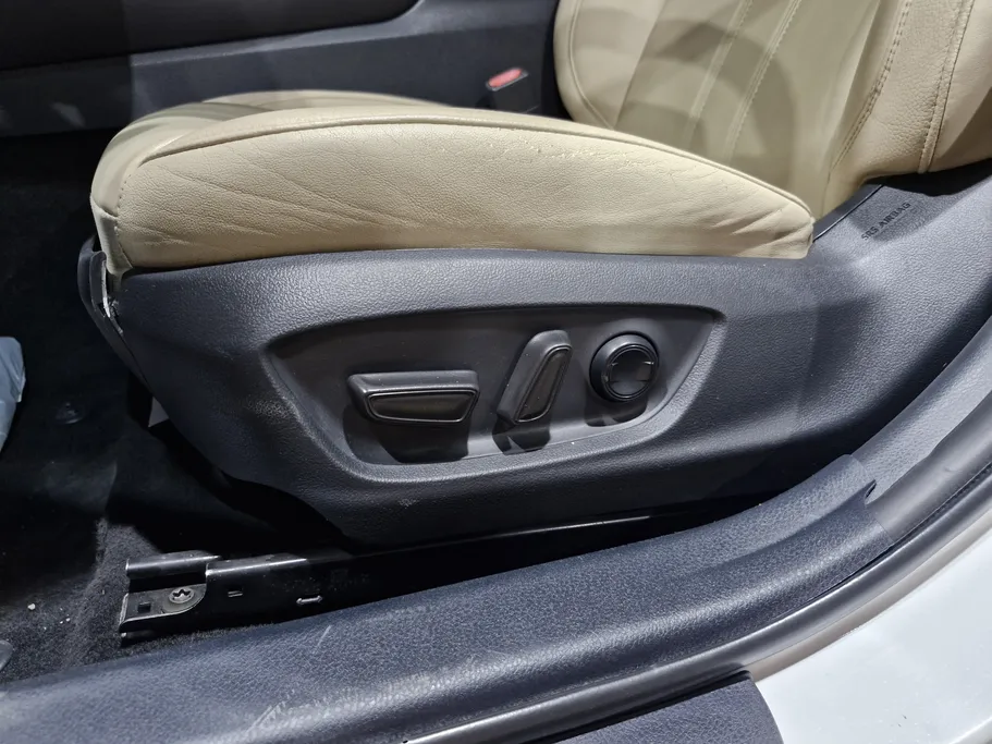 تويوتا افالون Touring 2020 