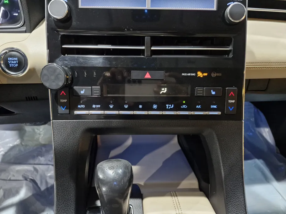 تويوتا افالون Touring 2020 