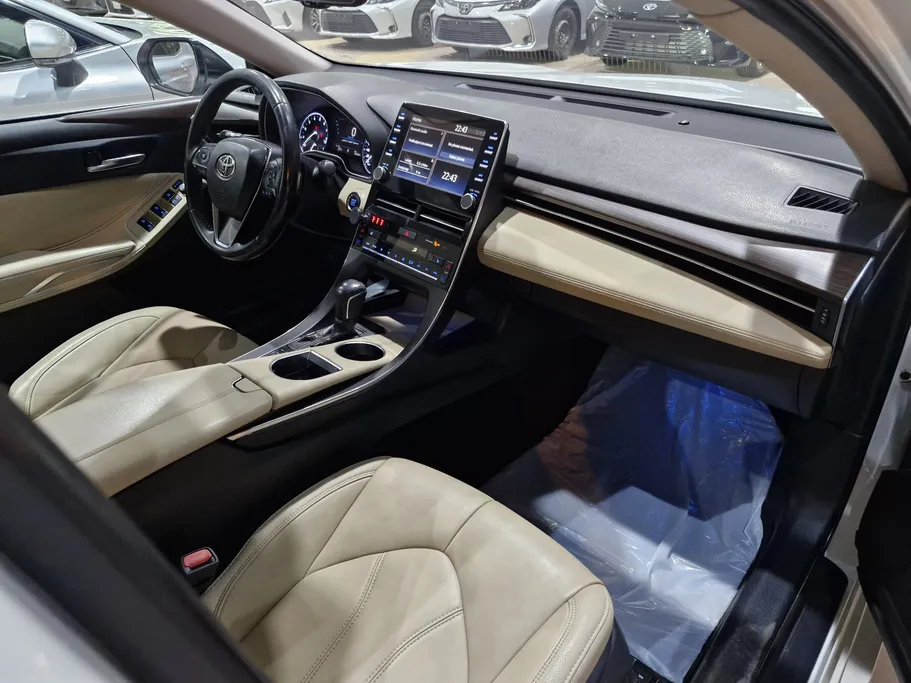 تويوتا افالون Touring 2020 