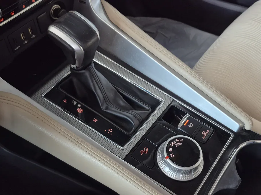 ميتسوبيشي  مونتيرو سبورت GLS-LL 2020 