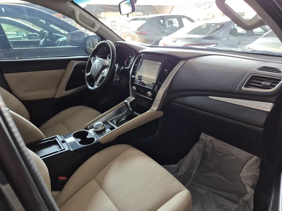 ميتسوبيشي  مونتيرو سبورت GLS-LL 2020 