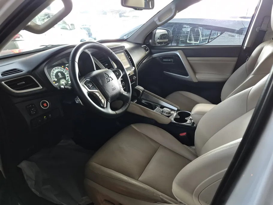 ميتسوبيشي  مونتيرو سبورت GLS-ML 2022 