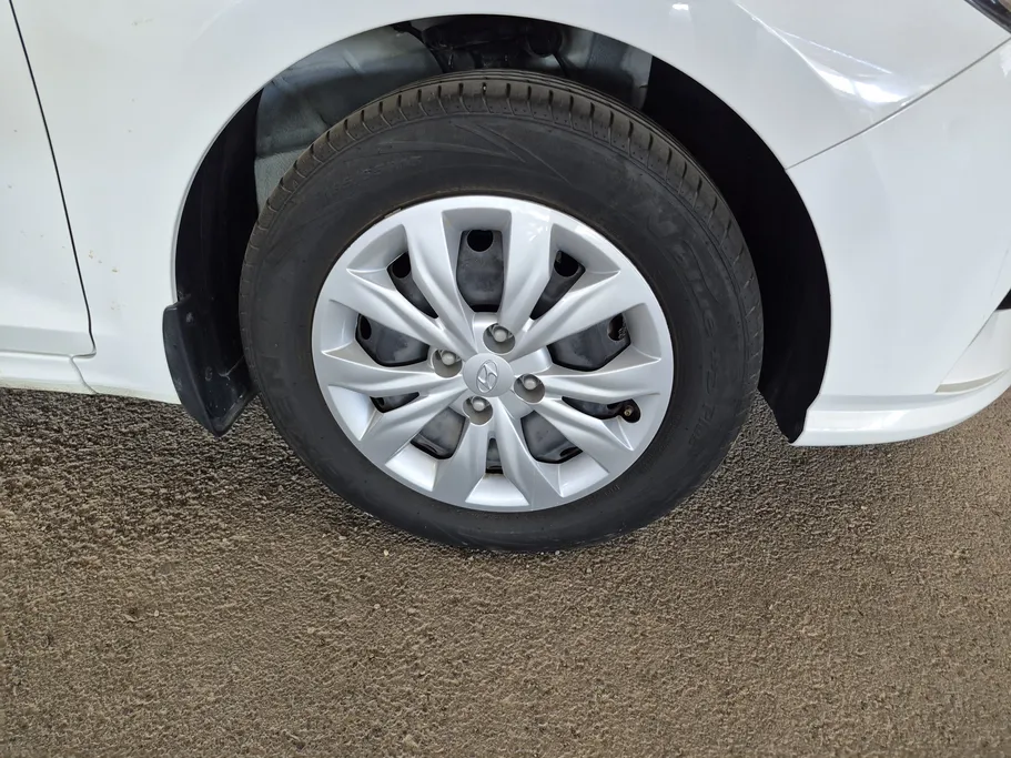 2023 Hyundai Accent Smart 