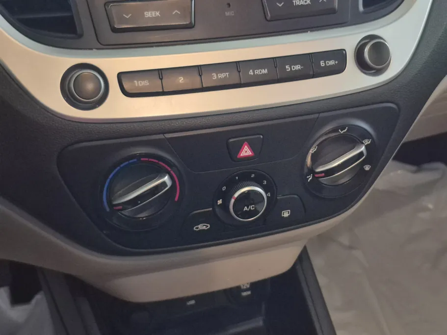 2023 Hyundai Accent Smart 