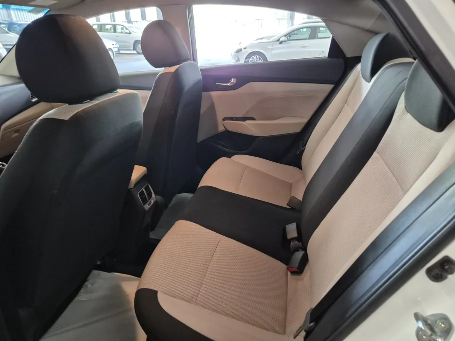 2023 Hyundai Accent Smart 