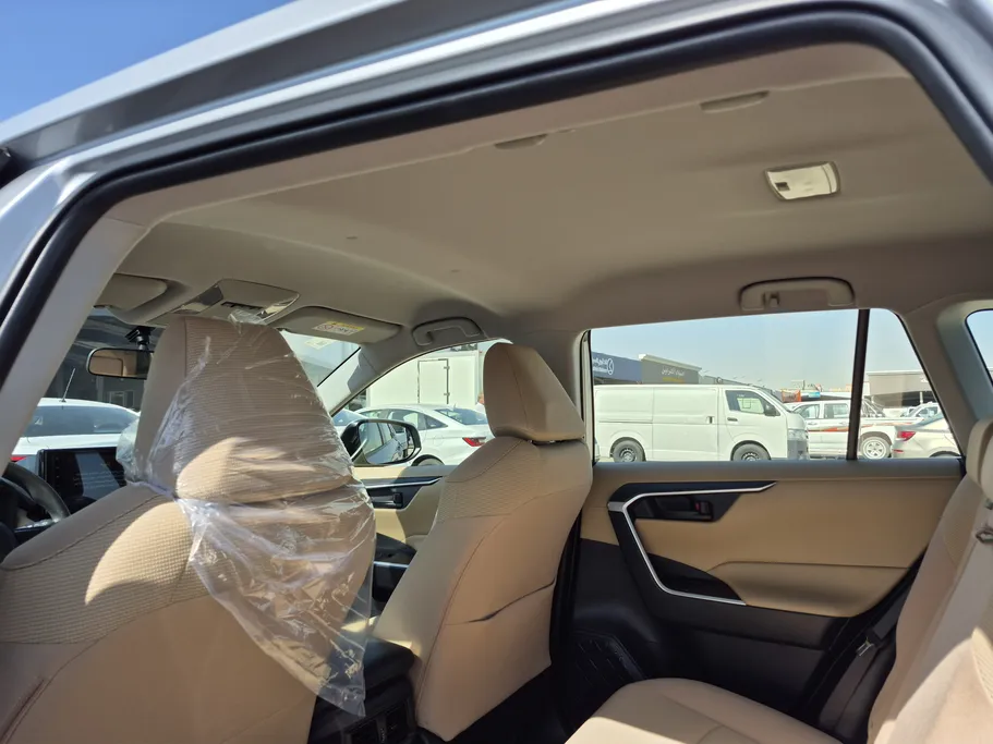 تويوتا راف فور LE 2019 