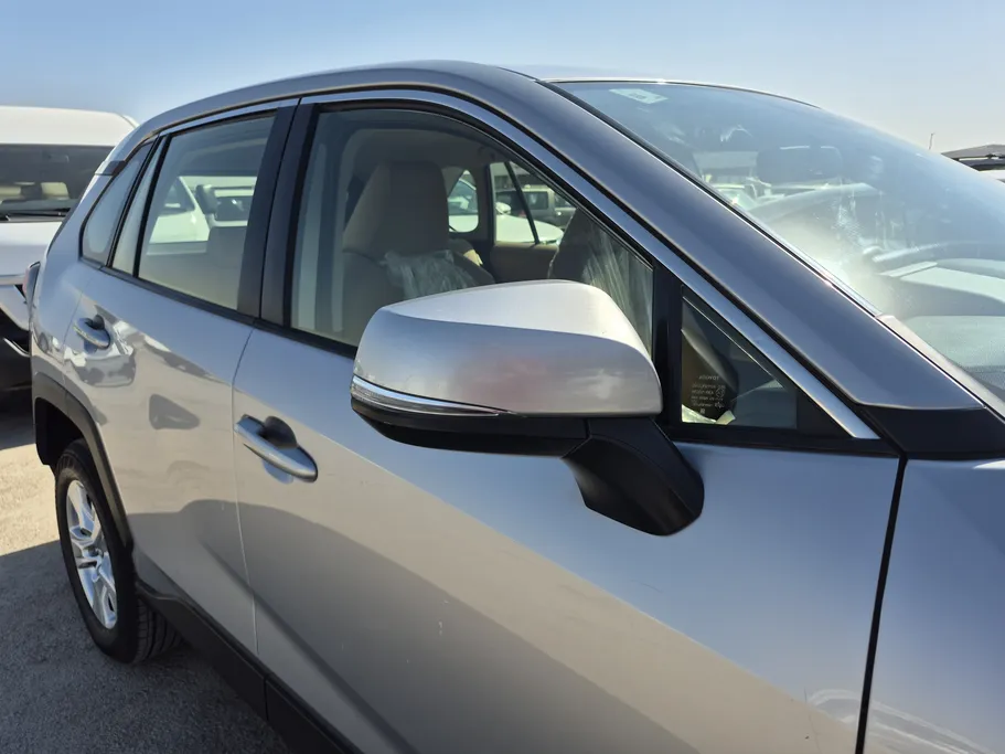 تويوتا راف فور LE 2019 