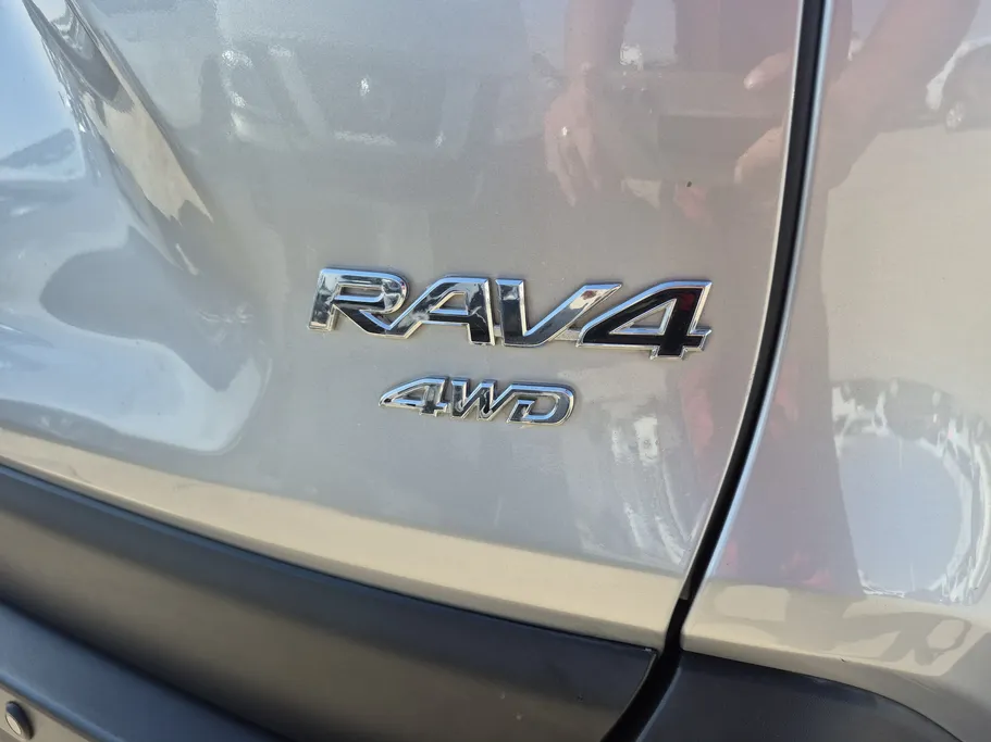 تويوتا راف فور LE 2019 