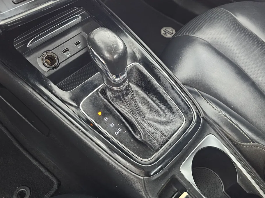 2023 MG 5 LUX