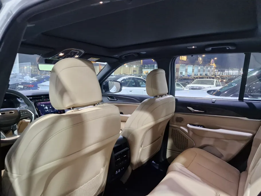2024 Jeep Grand Cherokee ليمتد