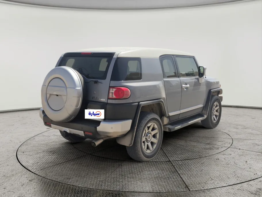 تويوتا اف جي FJ Cruiser 2022